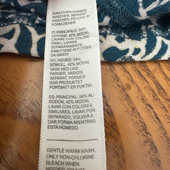 Fat Face Teal and White Swirl Blouse. Size 8 - Picture 8 of 11